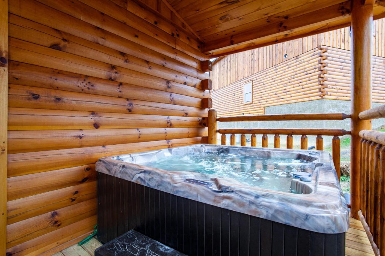 Swimming Bears Lodge 1 With Indoor Pool And Hot Tub Pigeon Forge Eksteriør billede